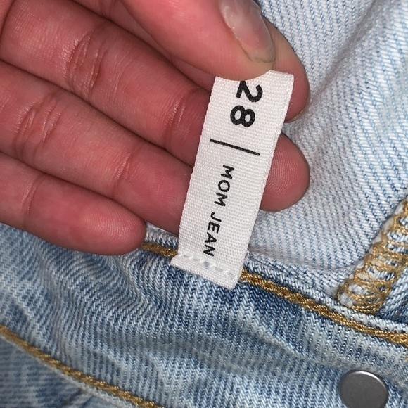 Pacsun ripped light wash jeans - Picture 2 of 4